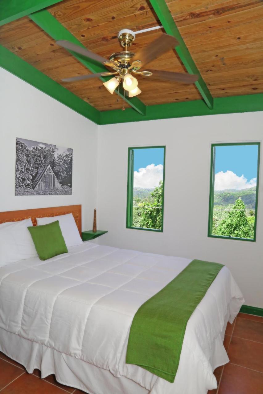Готель Hacienda Juanita Maricao Екстер'єр фото