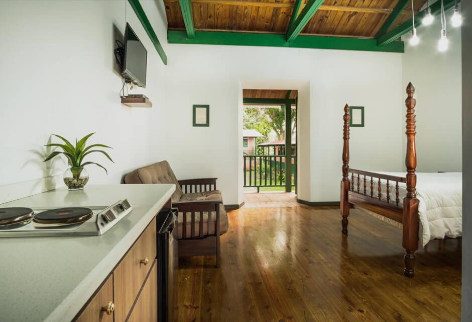Готель Hacienda Juanita Maricao Екстер'єр фото